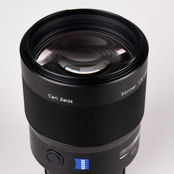 Vând/Schimb cu SonyA7IV, A7siii,G Master Obiectiv Sony 135mm Zeiss