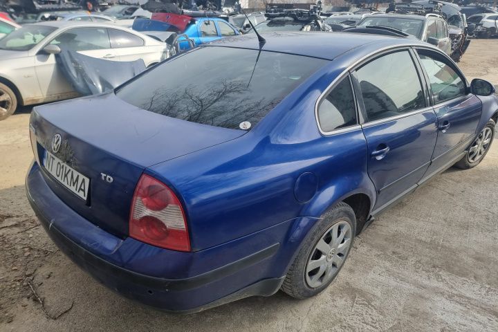 Dezmembrez VW Passat B5.5 motor 1.9 TDI AVF injector bloc lumini macara geam cutie a4 b6 dezmembrari