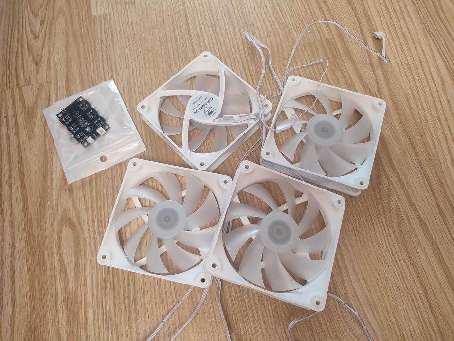 Вентилатори cougar 4 бр - бели 120mm аrgb с контролер