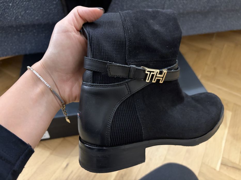 Велурени ботуши Tommy Hilfiger