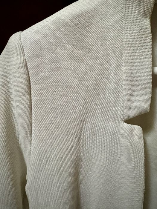 Пиджак трикотажный белый