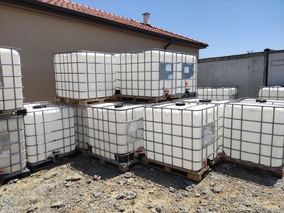 Бидони 1000 литра,цистерни един тон