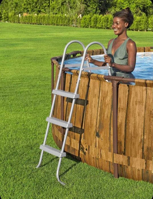 Лестница для каркасного бассейна