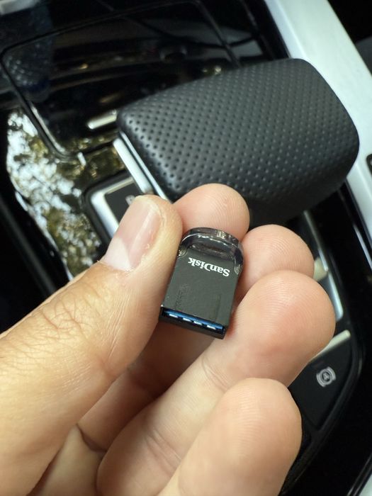 Memorie USB SANDISK Ultra Fit SDCZ430-032G-G46, 32GB, USB 3.1, negru