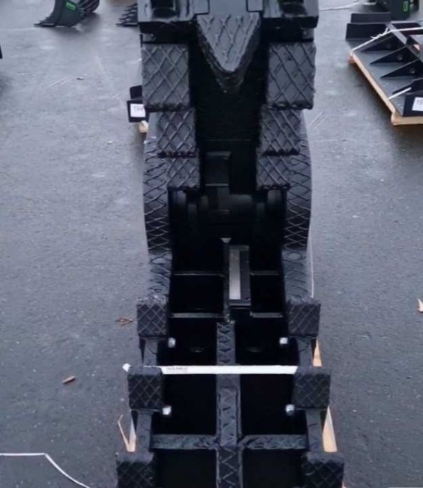 Pulverizator Nou Haner, Rotativ,2.6 Tone pentru excavatoare 24-35T