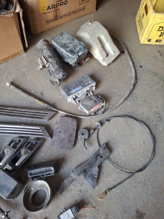 Запчасти мерседес 190