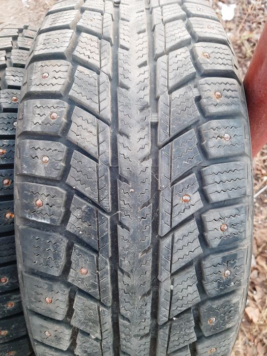 Продам шины 215/55/16 Китай