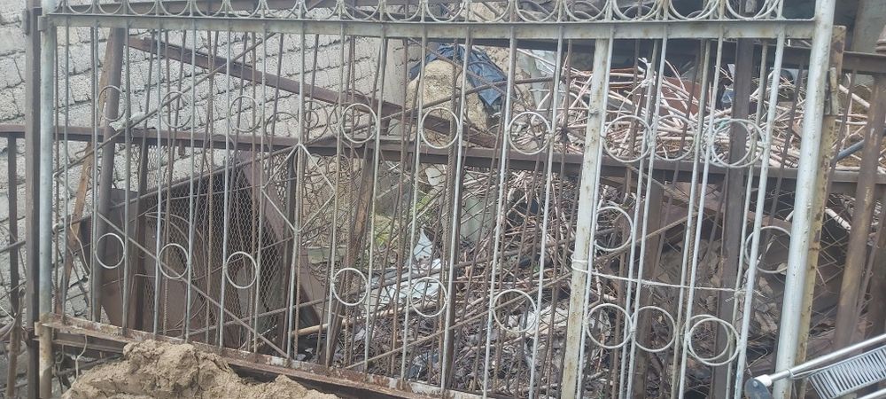 Темир решотка сотилади