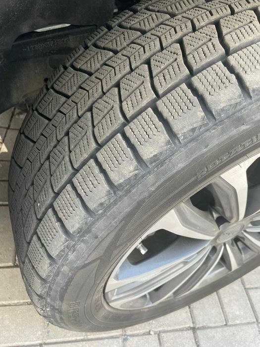 шины комплект Dunlop 265/50 R20