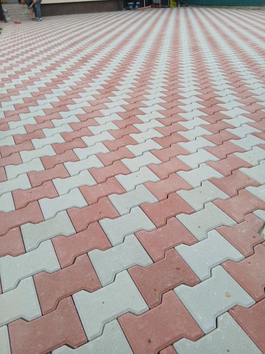 Pavele bordura montaj