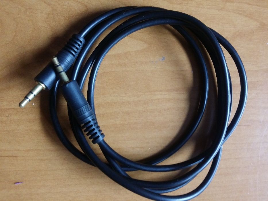 Аудио видео кабеля.