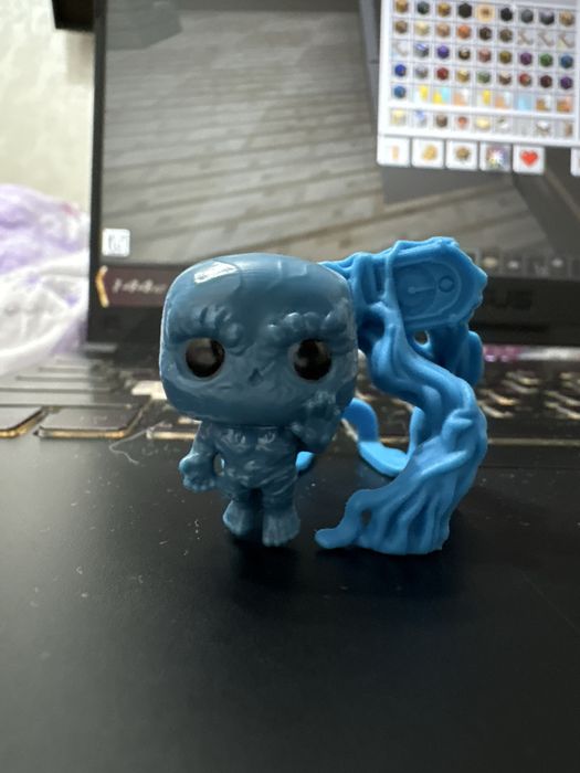 обменяю,продам. kinder joy stranger things