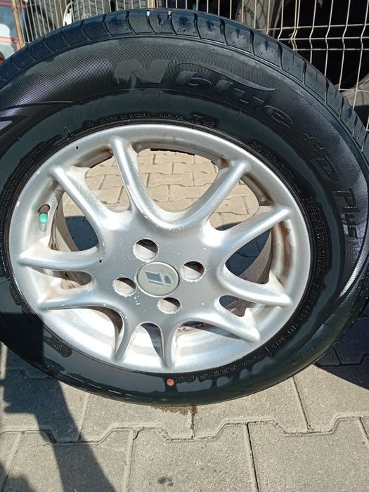Vand jante cu cauciucuri de vara.NEXEN