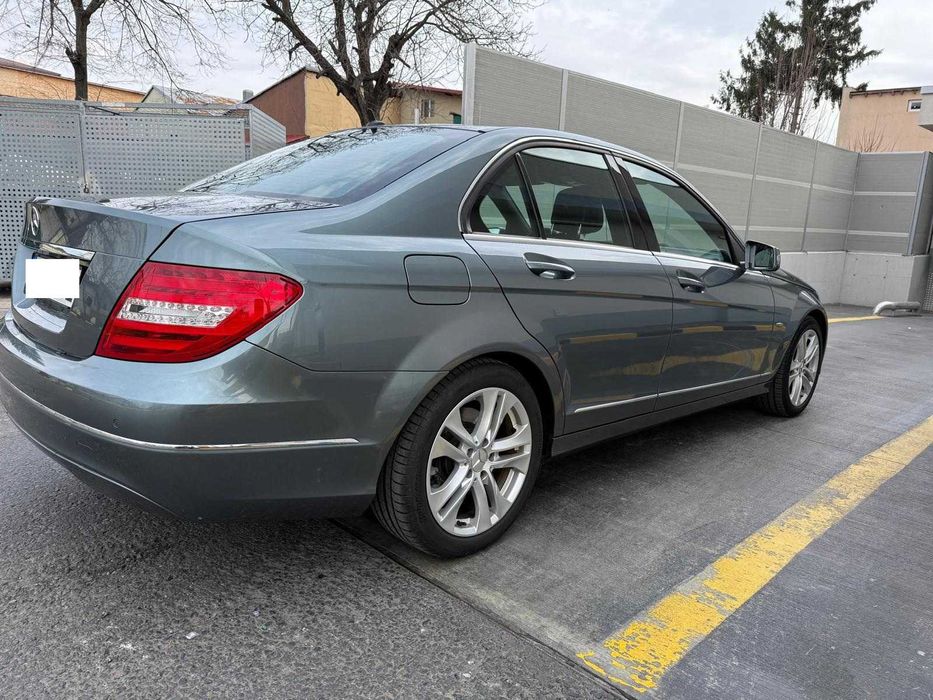 Mercedes-Benz C-Class W204 Avantgarde 1.8 Benzină – 204 CP  IMPECABIL