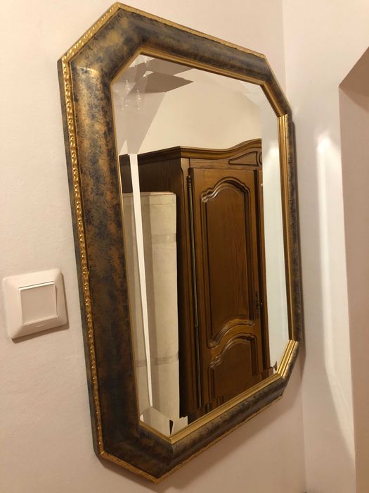 Doua console lemn sculptat + marmura + oglinzi bizotate, stil clasic