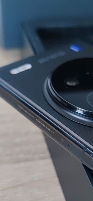 Vând Vivo X90 PRO 5G