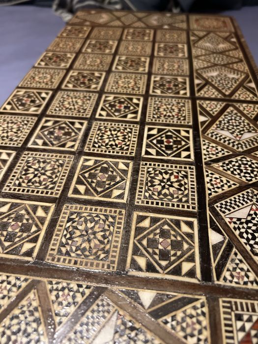 Уникална табла 50/50 интарзия