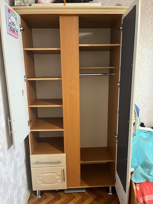 Шифоньер двухдверный