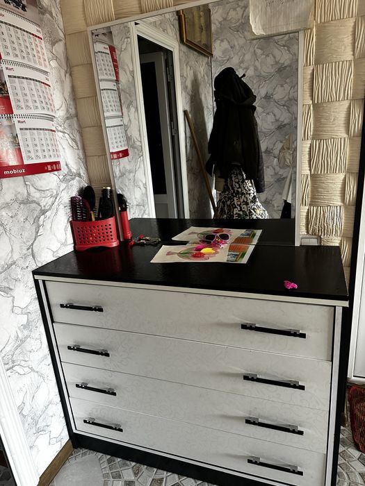 срочно продается спальный гарнитур