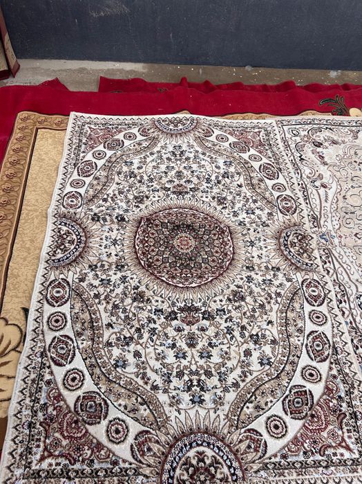 Кілем сатылады 1,50м де 2,30м 2шт