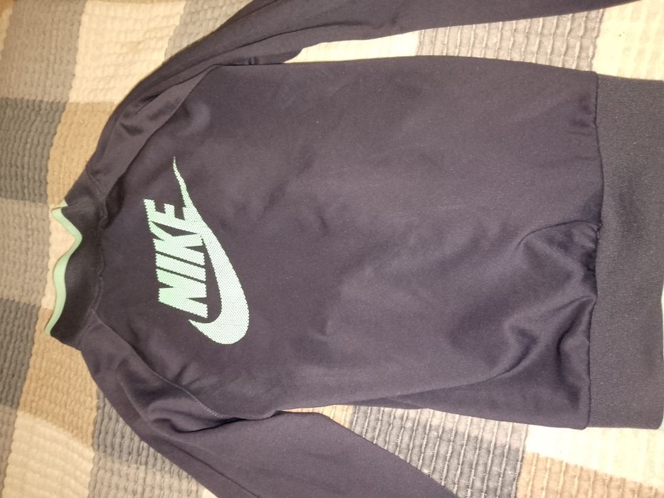 Продам два пакета вещей