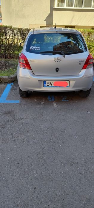 Vând Toyota Yaris