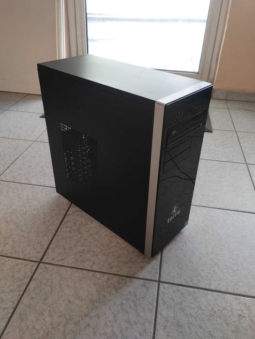 Moщен Компютър - Core i5-9500 - 8 GB DDR4 RAM - 512 NVME + 22 Инчов Монитор + Клавиатура и Мишка