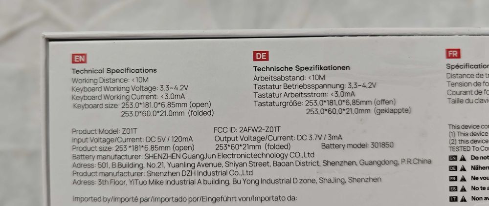 Луксозна сгъваема Bluetooth клавиатура OMOTON с тъчпад. QWERTZ layout