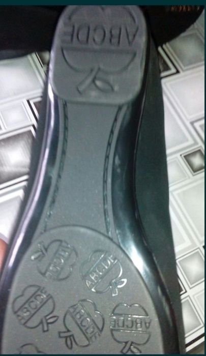 Продам новые балетки