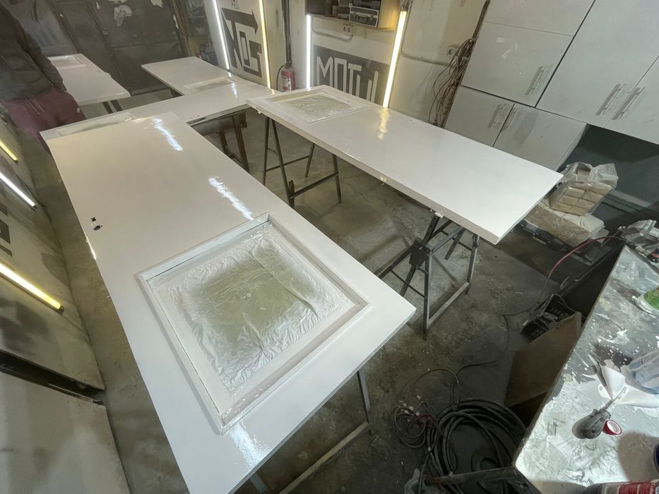 Reconditionez usi lemn/geamuri/mobilier din lemn