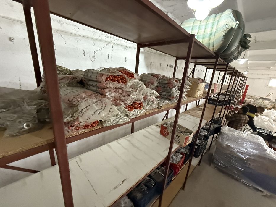 Наедро 26 тона х 2 лв кг  винчета болтове гайки самонарезни и др