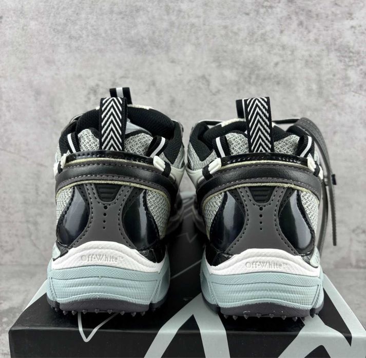 Off-white be right back