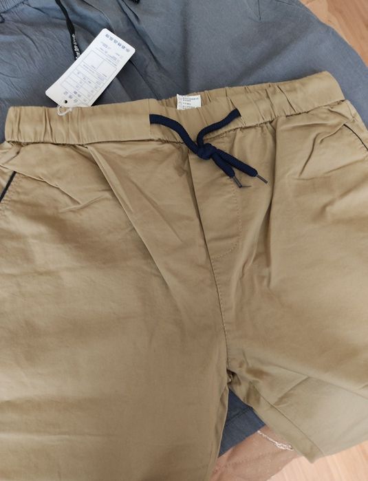 Продам шорты 2шт