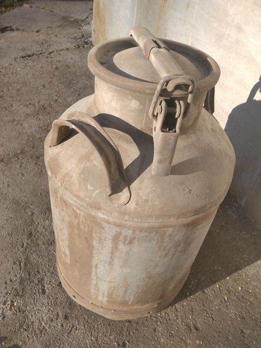 Продам флягу стальную