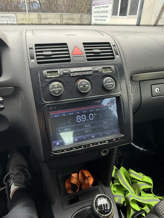 Vand masina volkswagen turan