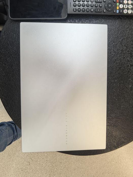 ASUS Vivobook Pro 15 RTX 4060 Intel Ultra 9 185H 24GB DDR5 3K OLED 120