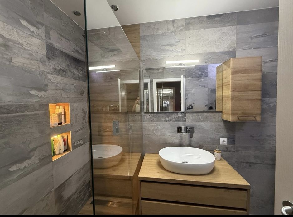 Apartament 2 camere, 400€