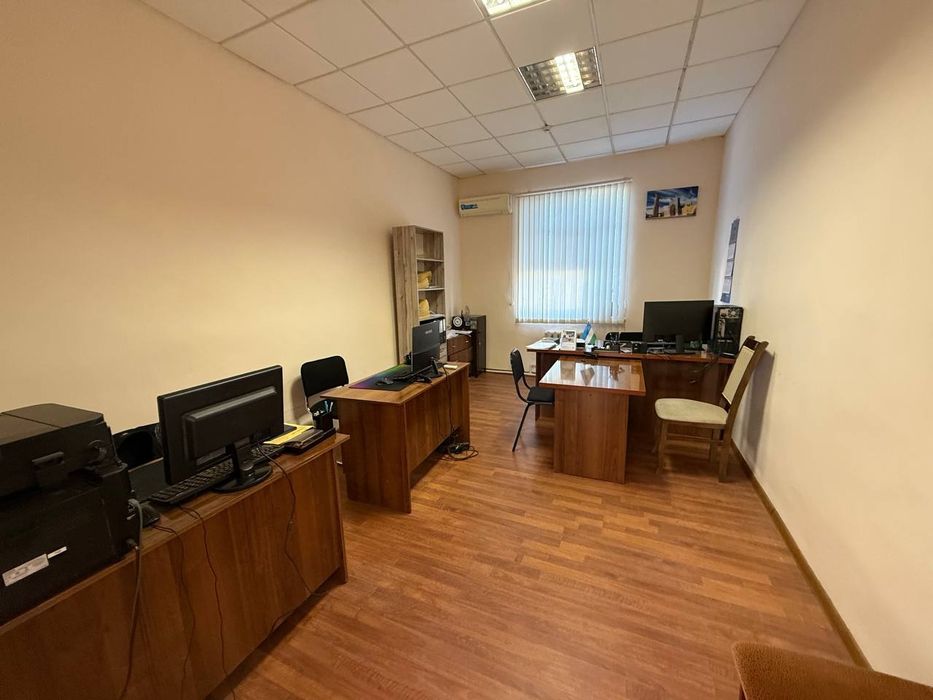 Urganch shaharida ijaraga ofis