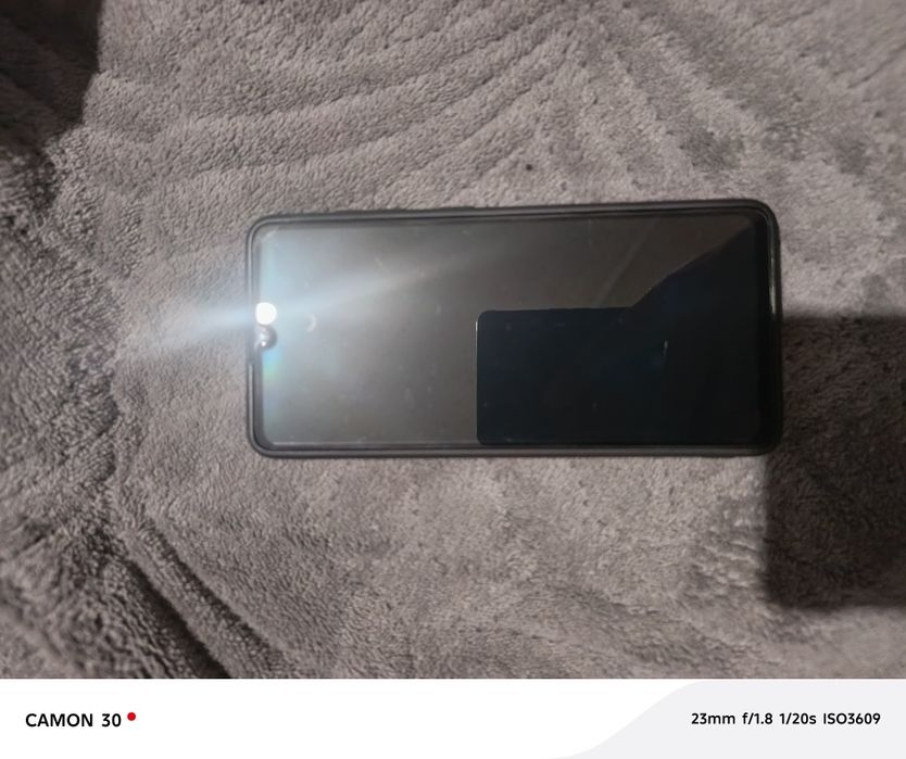 Продам телефон Samsung galaxy a41