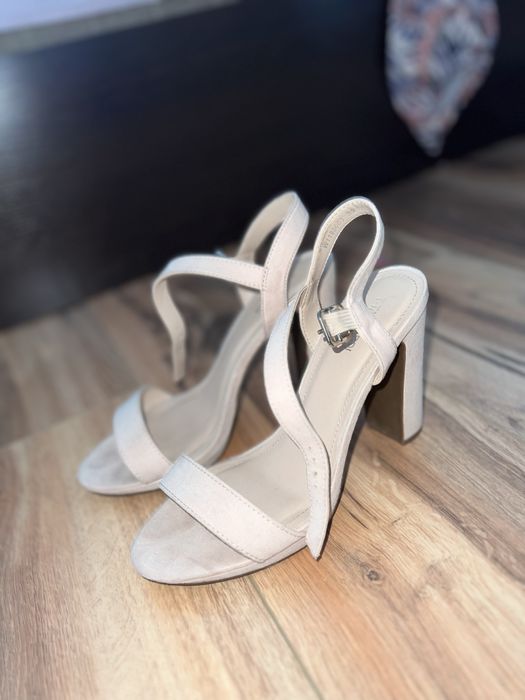 Продам летние босоножки