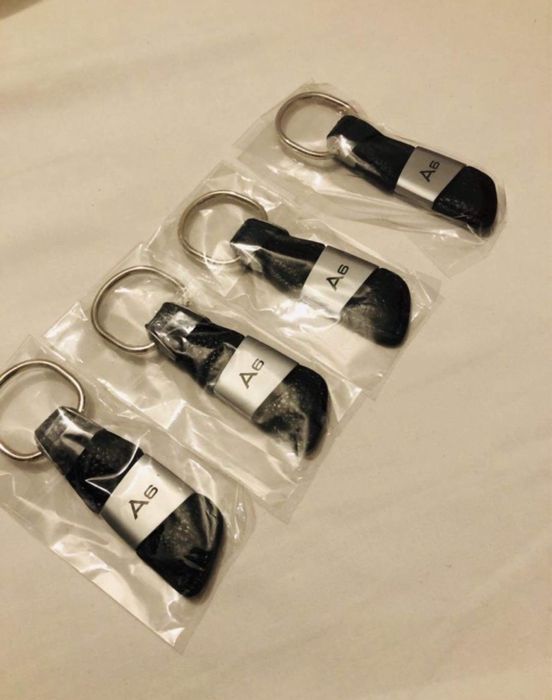 Telecomanda de garaj universala/Huse chei si brelocuri audi a6 c7