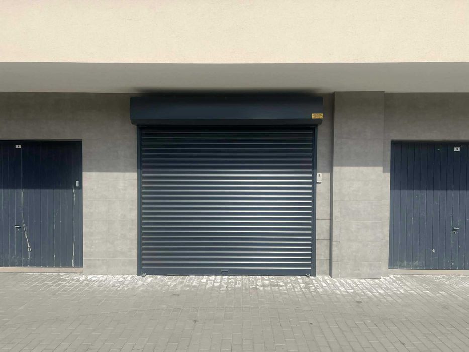 Двоен надземен гараж с ток и вода- ДЪРВЕНИЦА