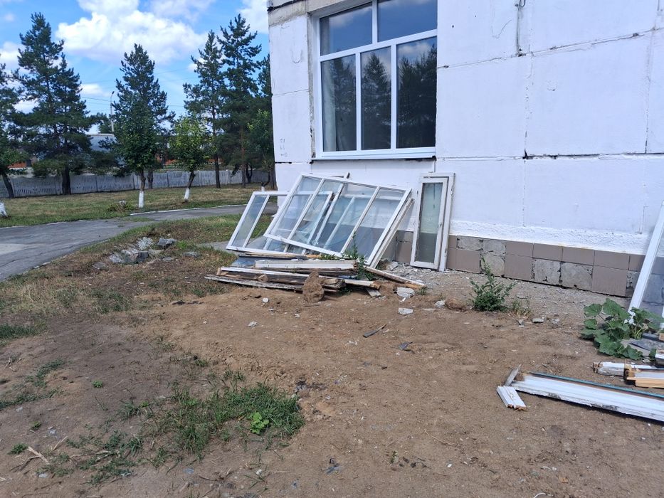 Окно и дрова бесплатно
