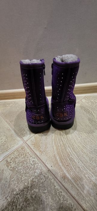 Продам уги. Размер 34.