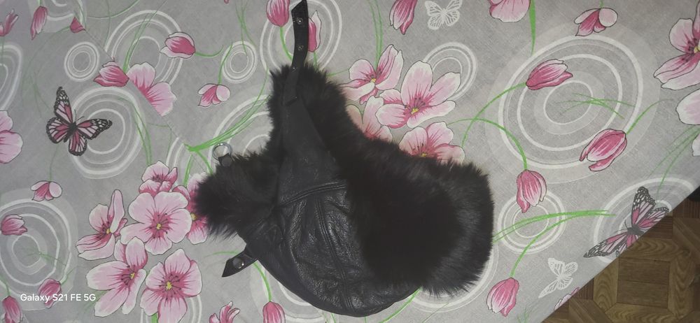 Шапку Кожа пуховик