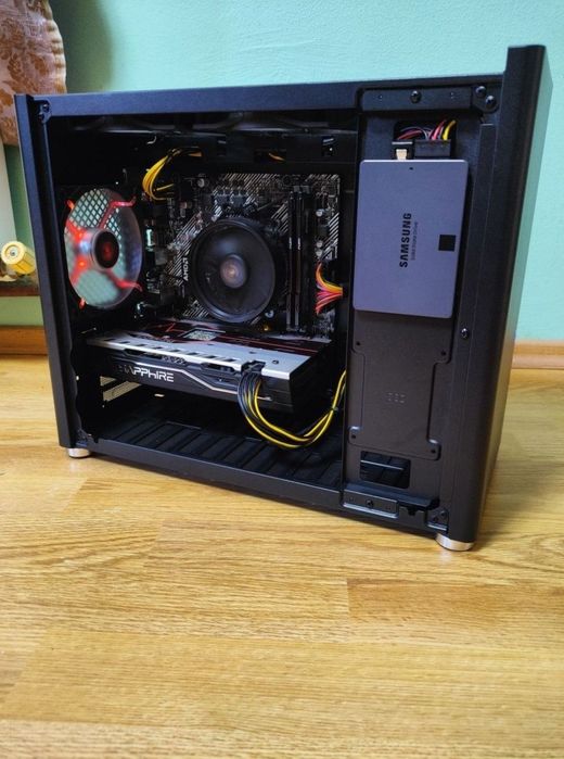 Vând calculator gaming AMD