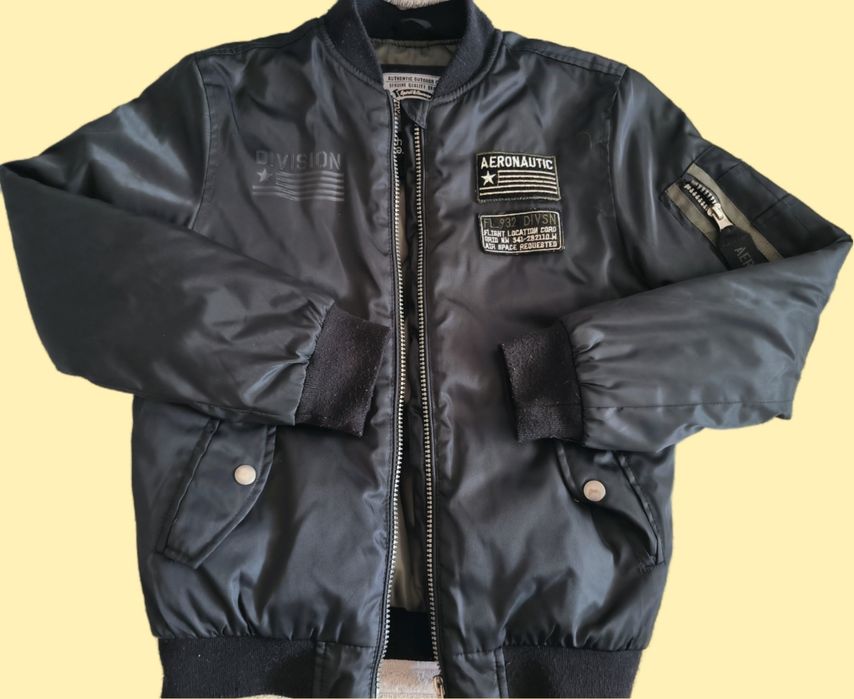 Куртка-бомбер для мальчика 140