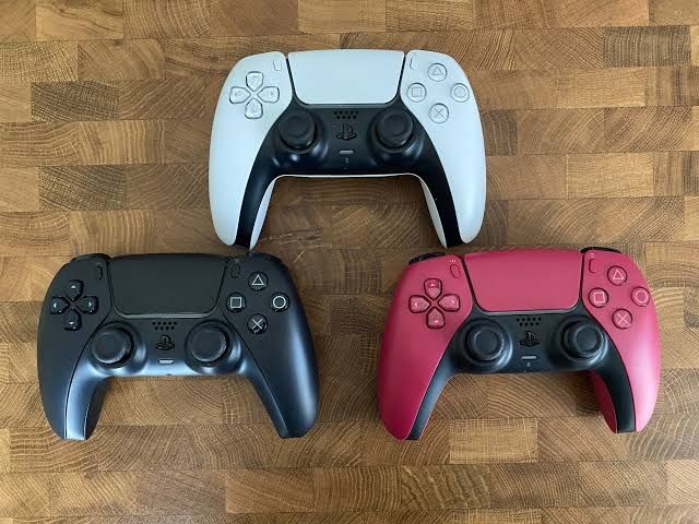 Продам Джойстик пс5 dualsens ps5