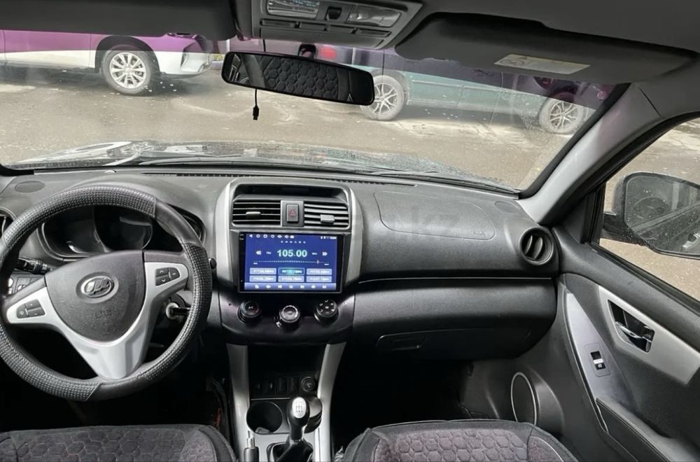 Lifan X60 черный кроссовер