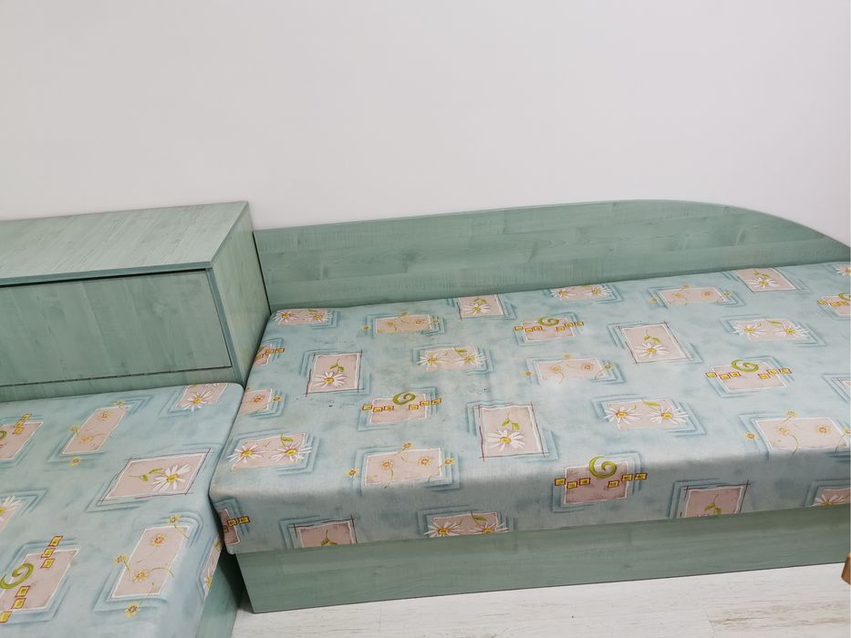 Ъглови  легла с матраци и повдигащ механизъм